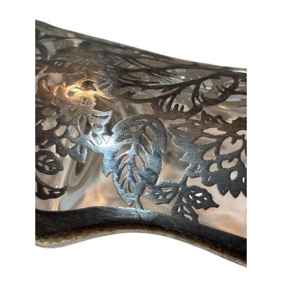 Vintage Silver Overlay Clear Glass Decorative Bowl With Floral Design & Scallope - Picture 4 of 11